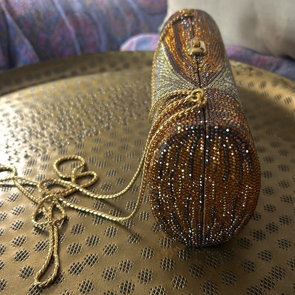 JUDITH LEIBER Swarovski Crystal Clutch with accessories. - Picture 5 of 14